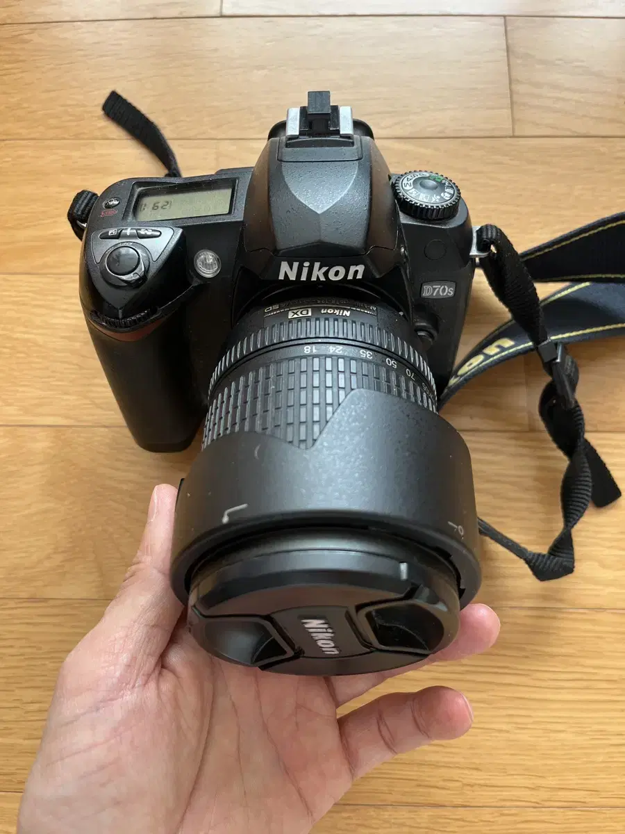 Nikon D70s