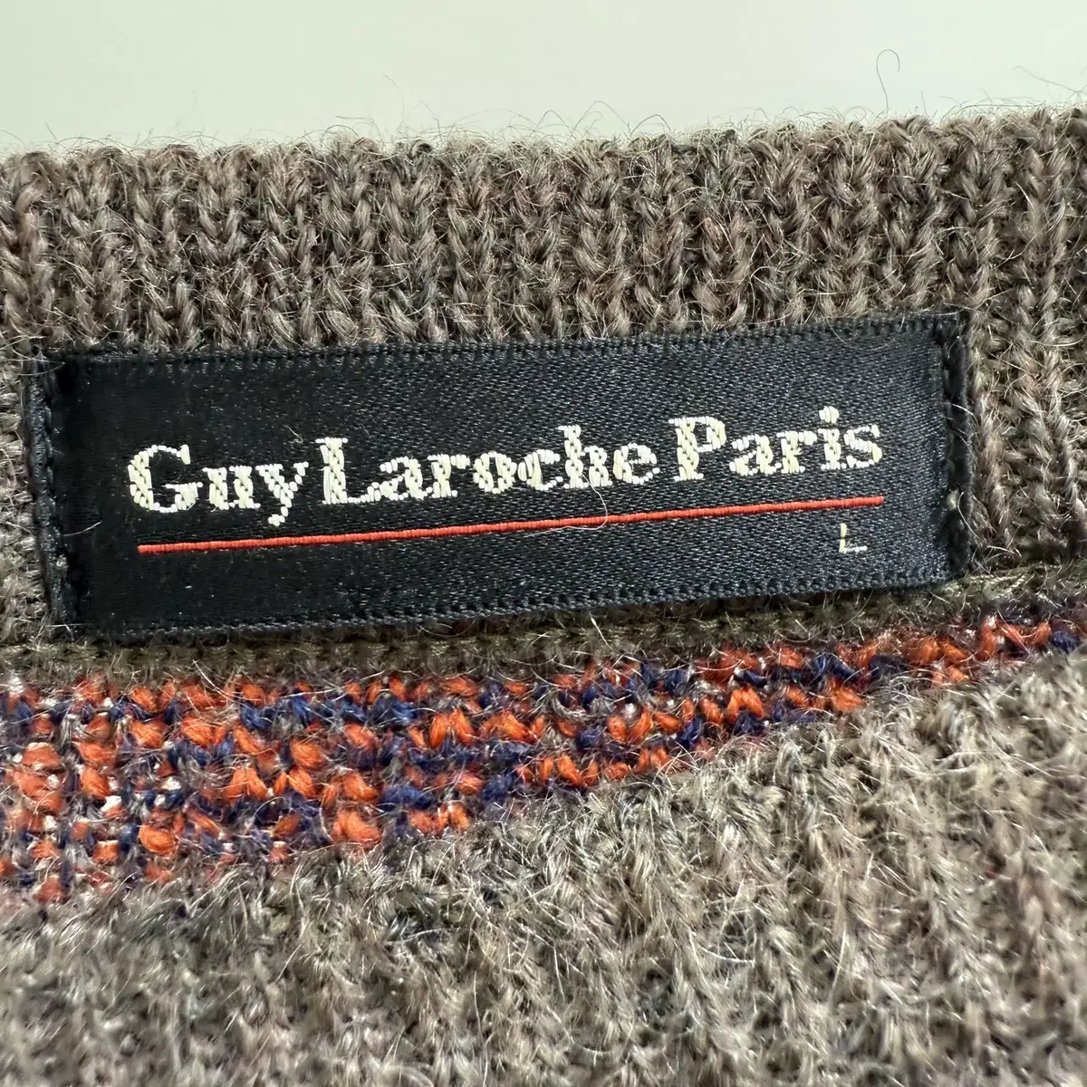 GUY LAROCHE PARIS 니트 (Made in Japan)