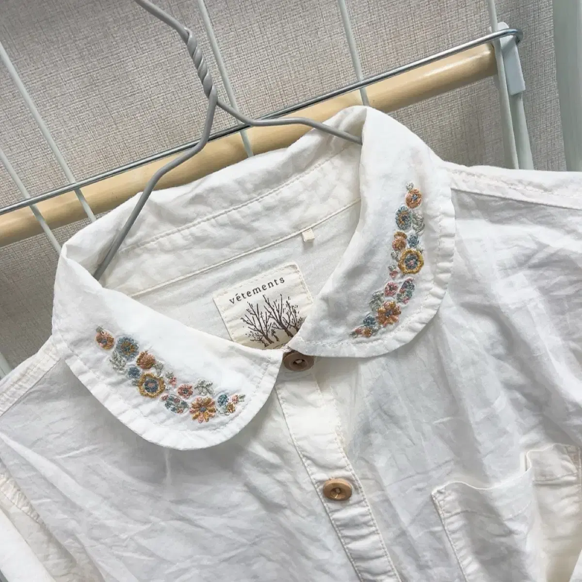 212 Vintage Flower Kara Basic Inner White Shirt