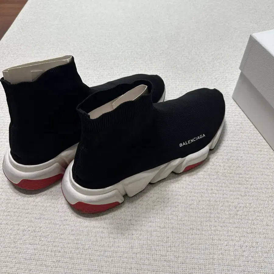 [USED][43] BALENCIAGA SPEED RUNNER