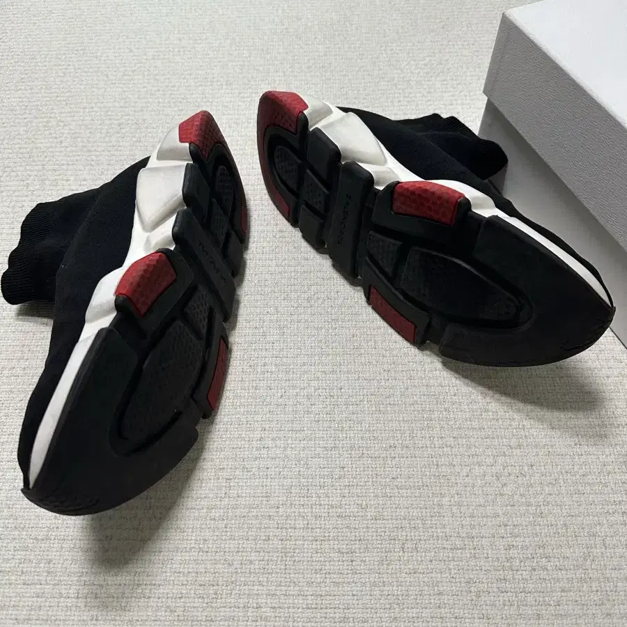 [USED][43] BALENCIAGA SPEED RUNNER