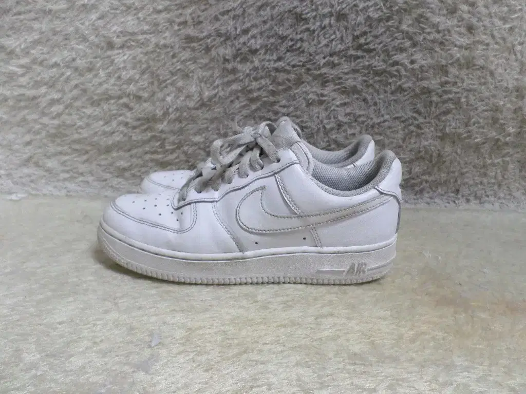 FLUFFY 240 Nike Air Force 1 White Sneakers Used Shoes