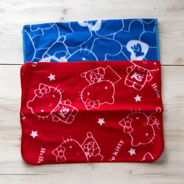 [미사용 새상품]헬로키티 오리지널 양털 무릎담요 2장 세트