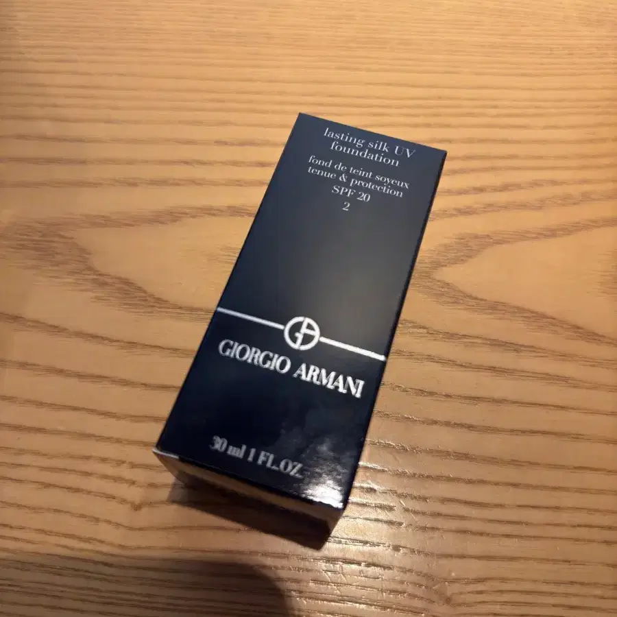 아르마니 래스팅 실크 UV 파운데이션 2호 30ml (새상품)