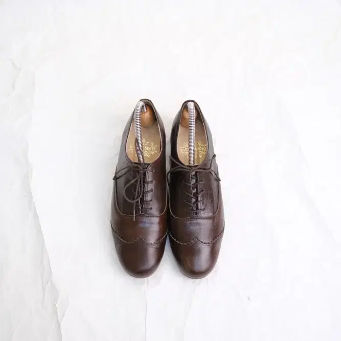 NAGATA SHOES 여성 윙팁 슈즈