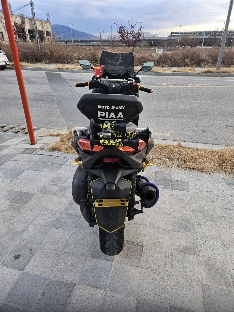 xmax 19년식 급쳐