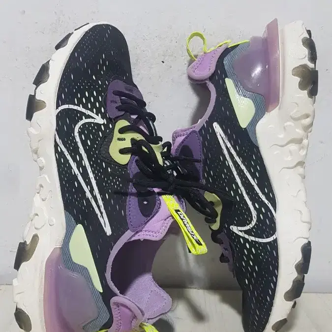 택포 250~255 A급 NIKE REACT 리액트 비전 경량 왕쿠션화!