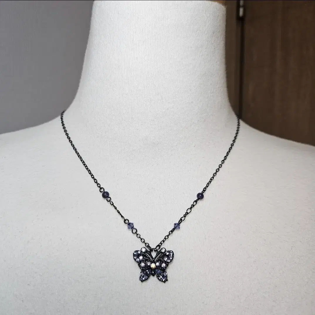 안나수이 나비 펜던트 큐빅 보라 목걸이 Annasui necklace