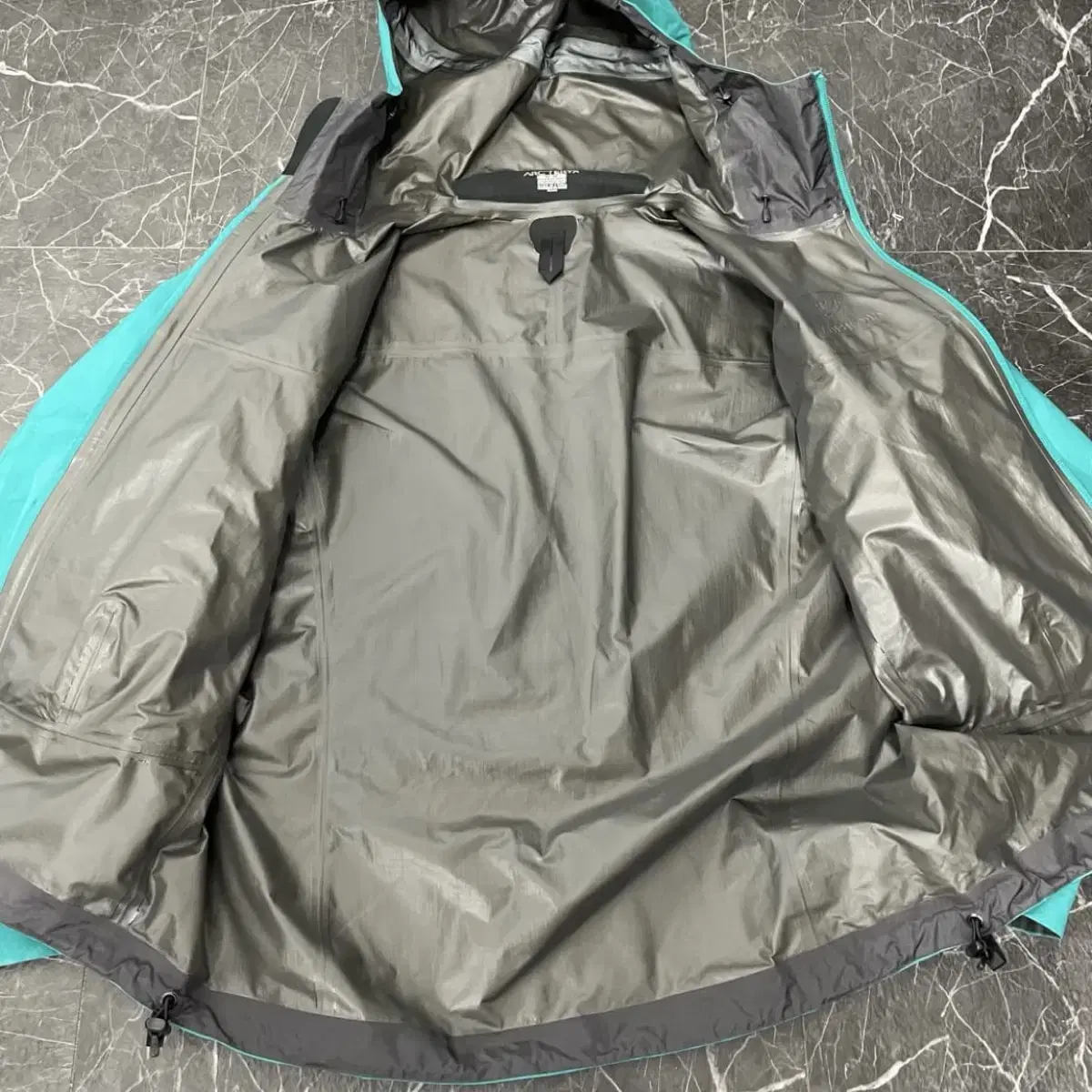 ARCTERYX 아크테릭스 베타 SL 자켓