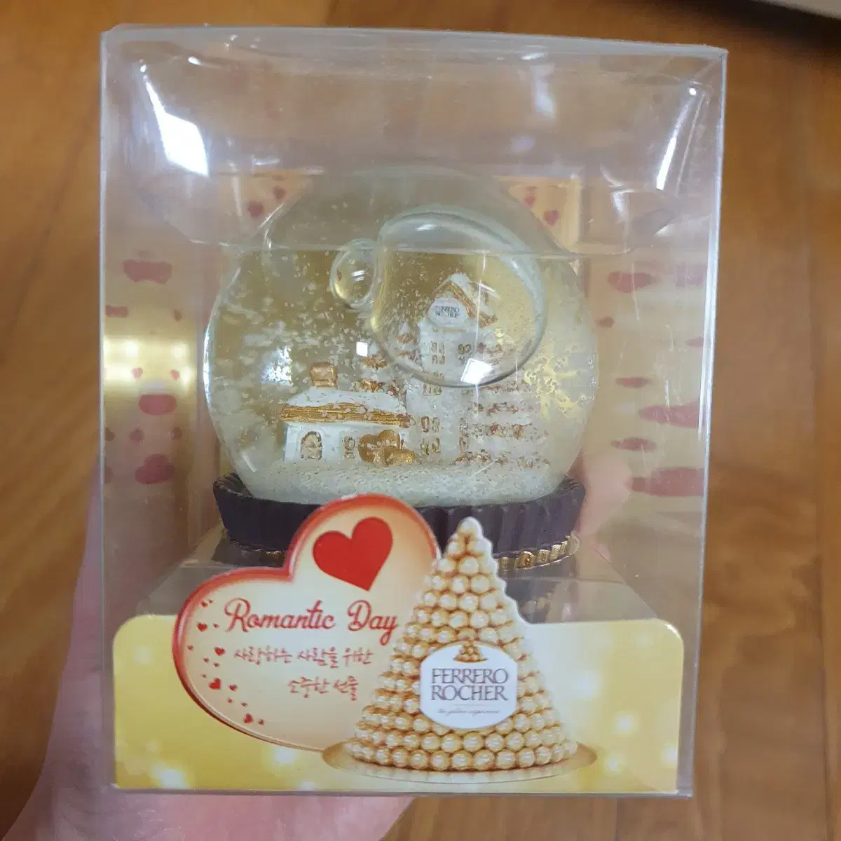 [New Product] 2019 Ferrero Rocher Snowball