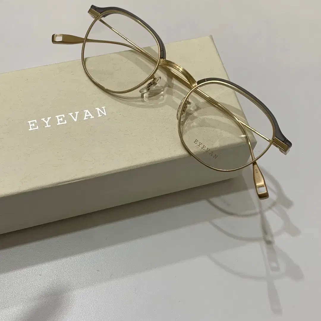 [미사용 새상품] 아이반 블랭스 eyevan Blanks c.SMKM