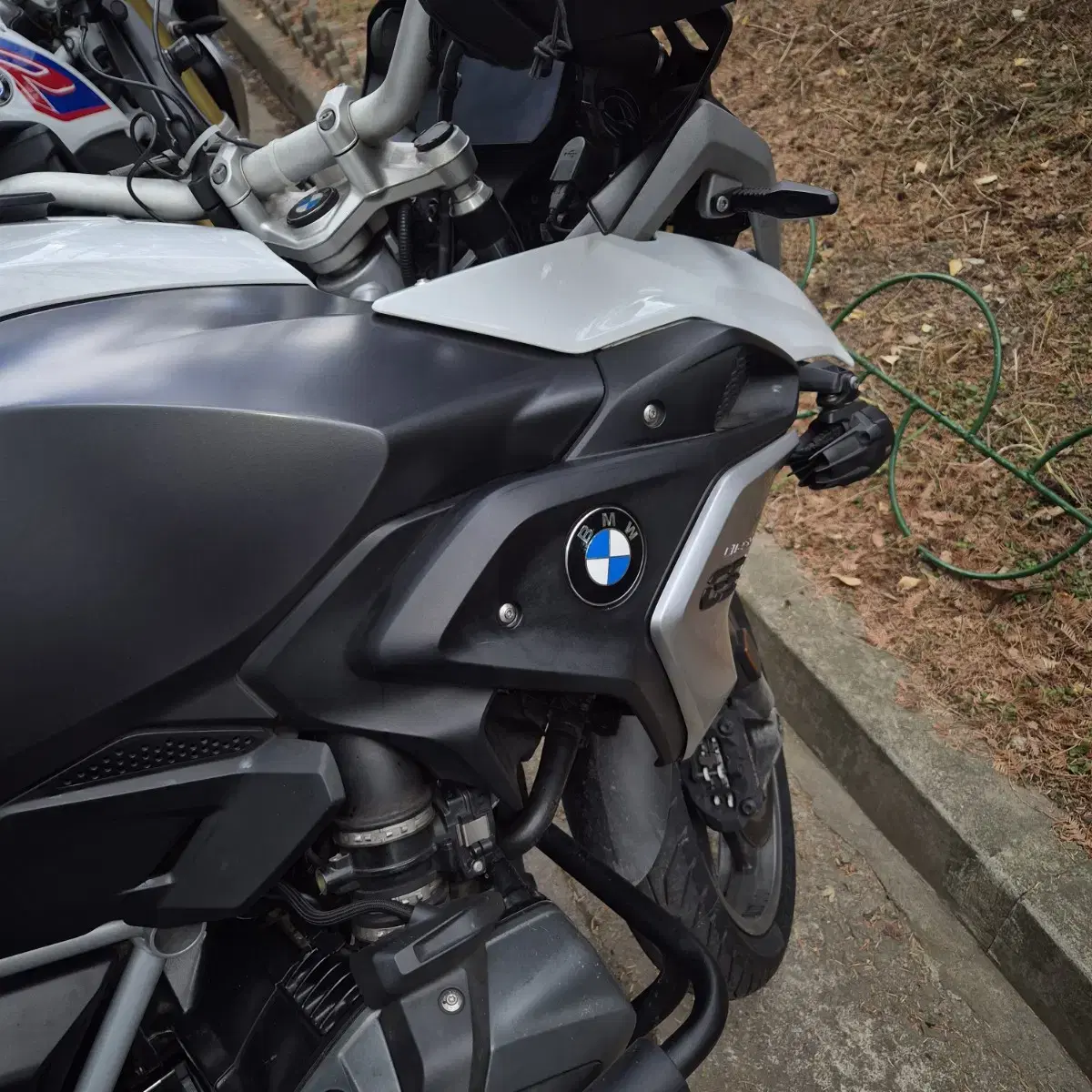 22년식 bmw r1250gs 팝니다.