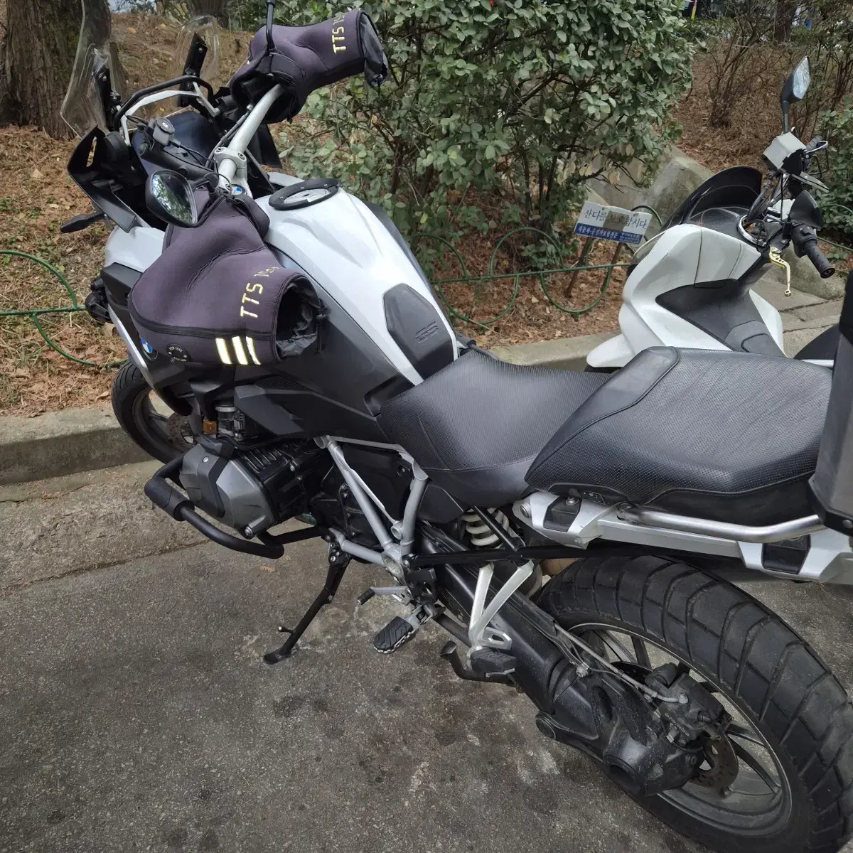 22년식 bmw r1250gs 팝니다.