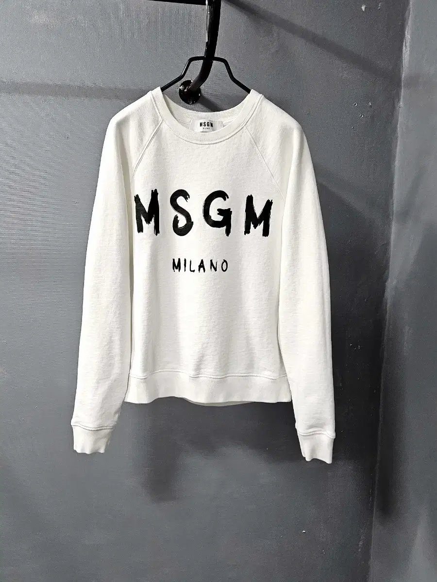 MSGM 엠에스지엠  기모 맨투맨