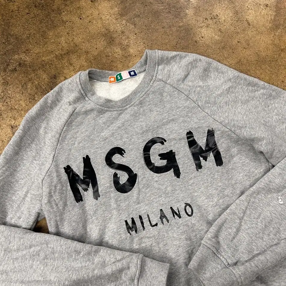 [ 정품/S ] MSGM 로고 맨투맨