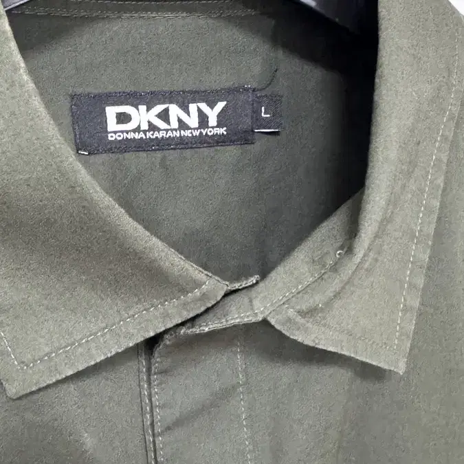 DKNY 다크카키 코튼 셔츠 남성 105