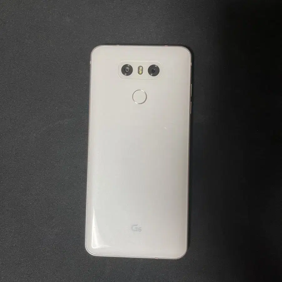 LG G6 화이트 (SS급)