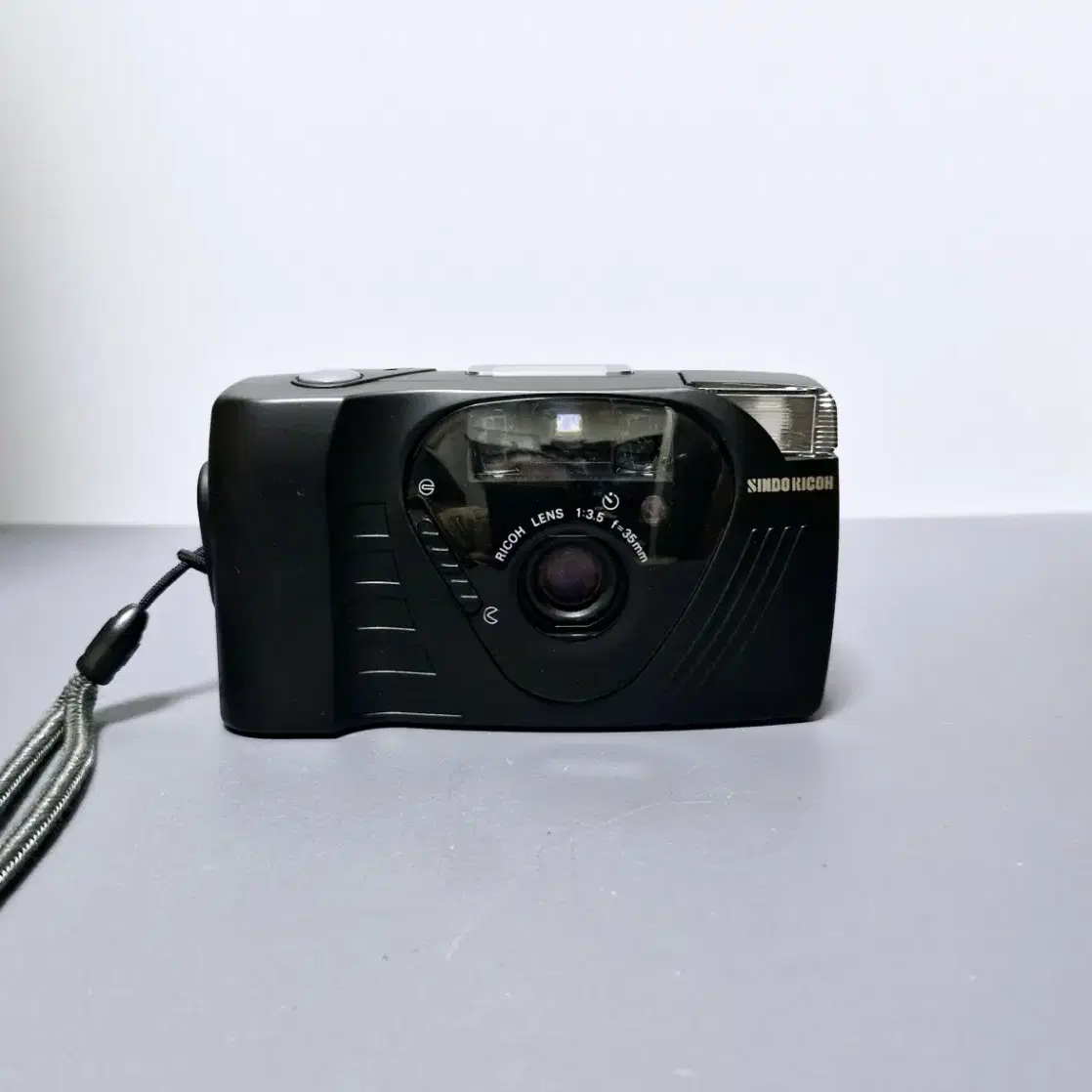 SINDO RICOH FF-9D 필름카메라