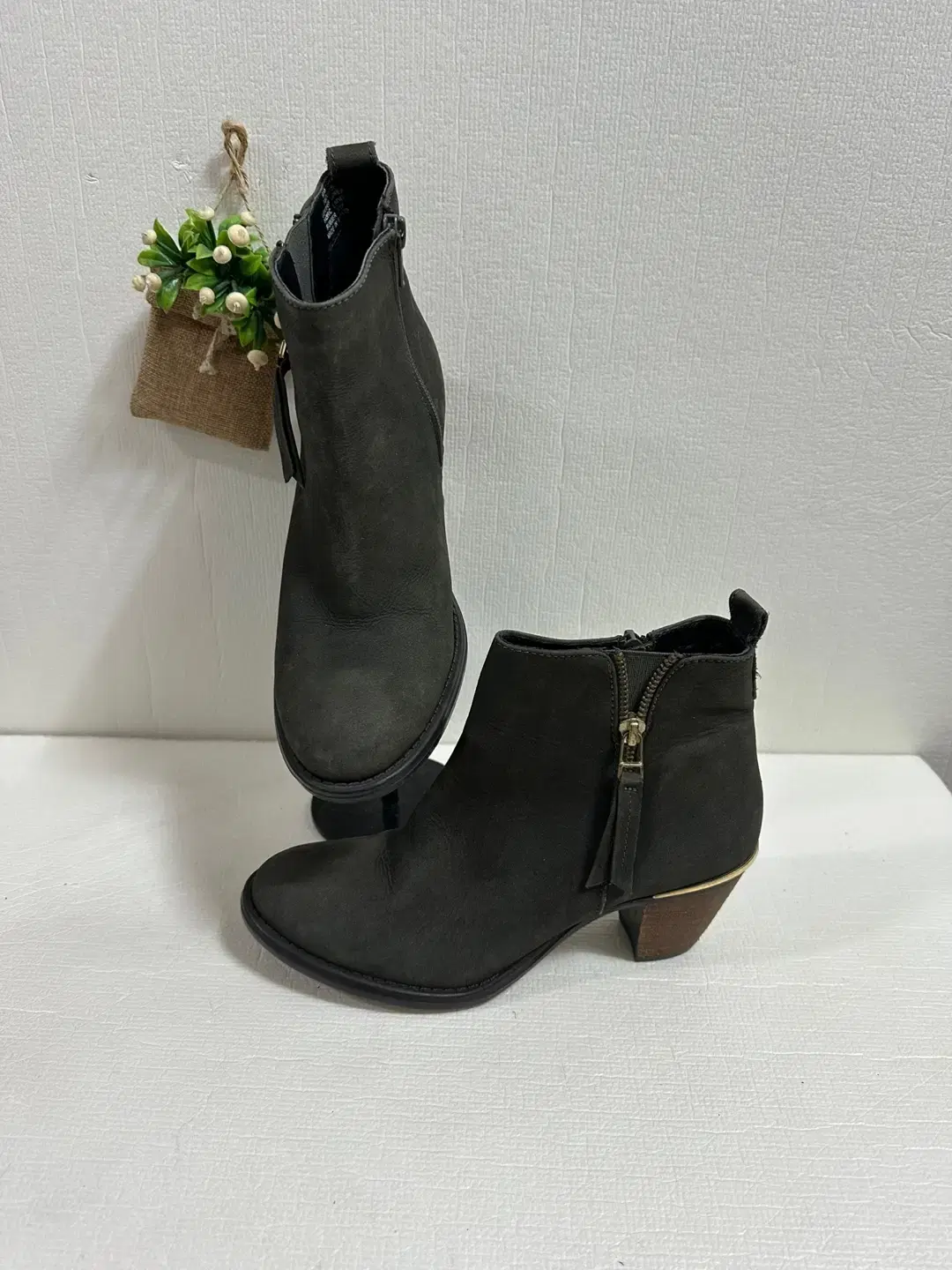 STEVE MADDEN 가죽 부츠 사이즈 245 굽높이 6