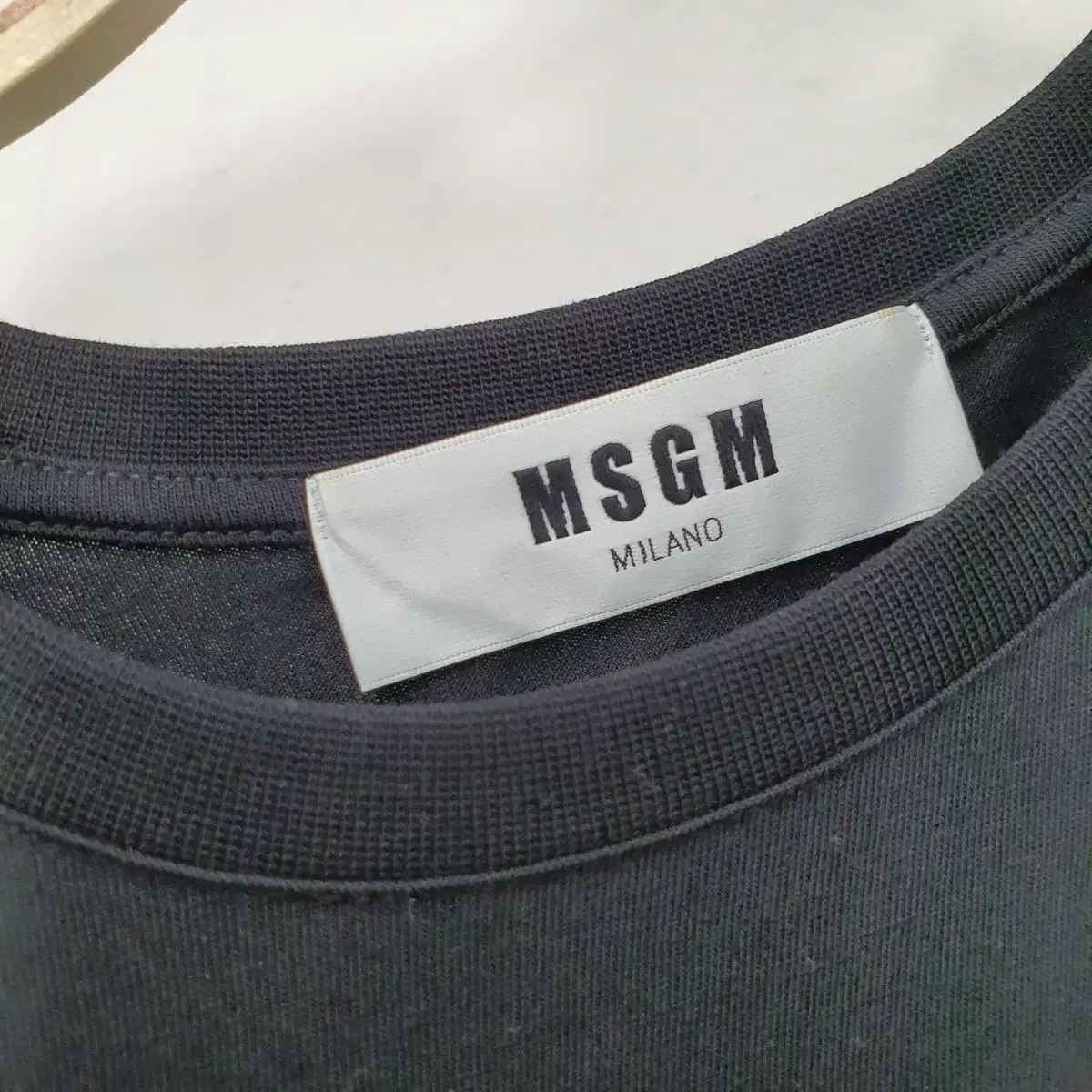 MSGM 언발란스 나시 반팔 티셔츠 블랙