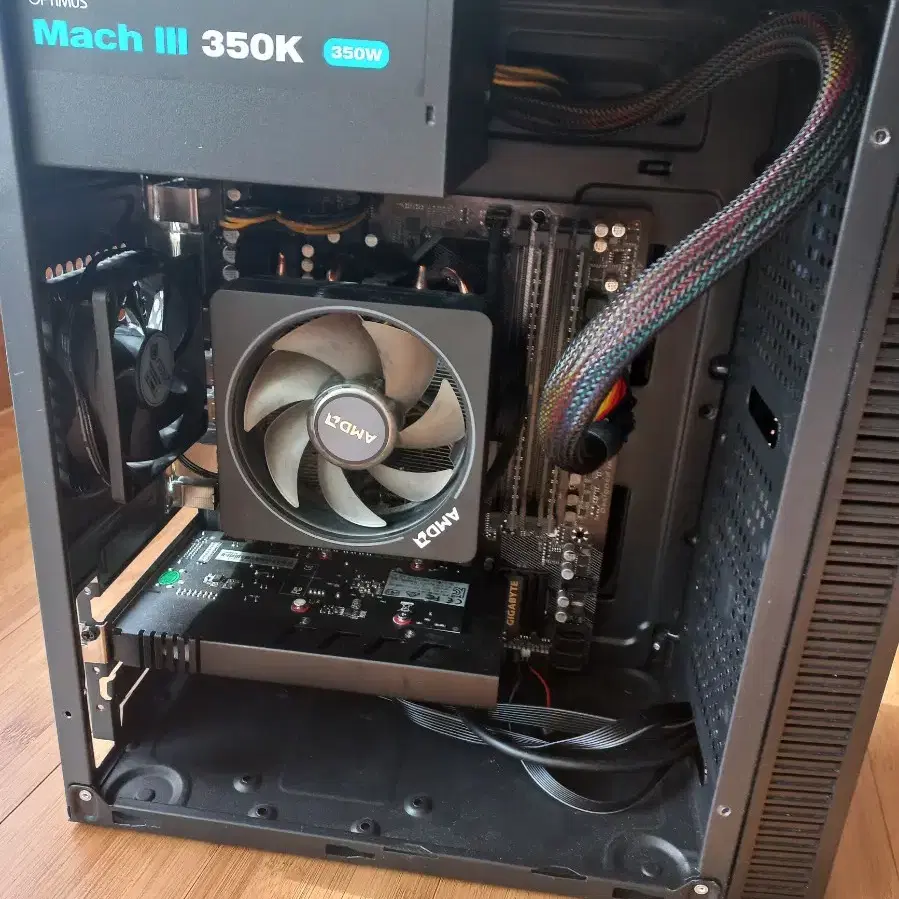 사무용/작업용 데스크탑 (Ryzen 3600, GT 710, 32gb)