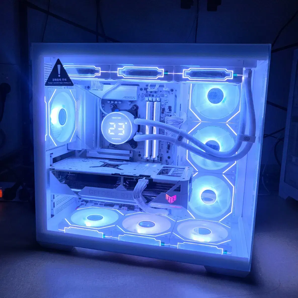 Individual) 7800x3D RTX4070Ti Super All-White Full Body