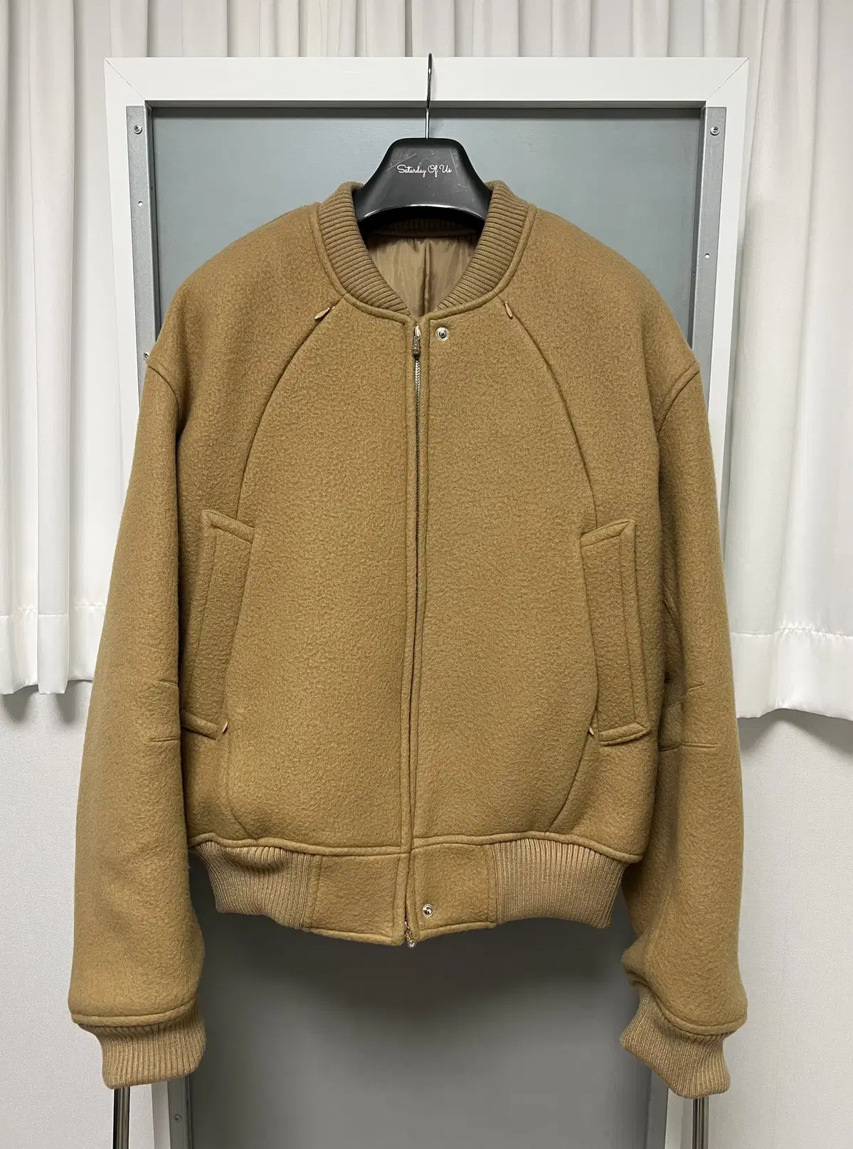 [L] 23FW STU Padded Bomber Camel