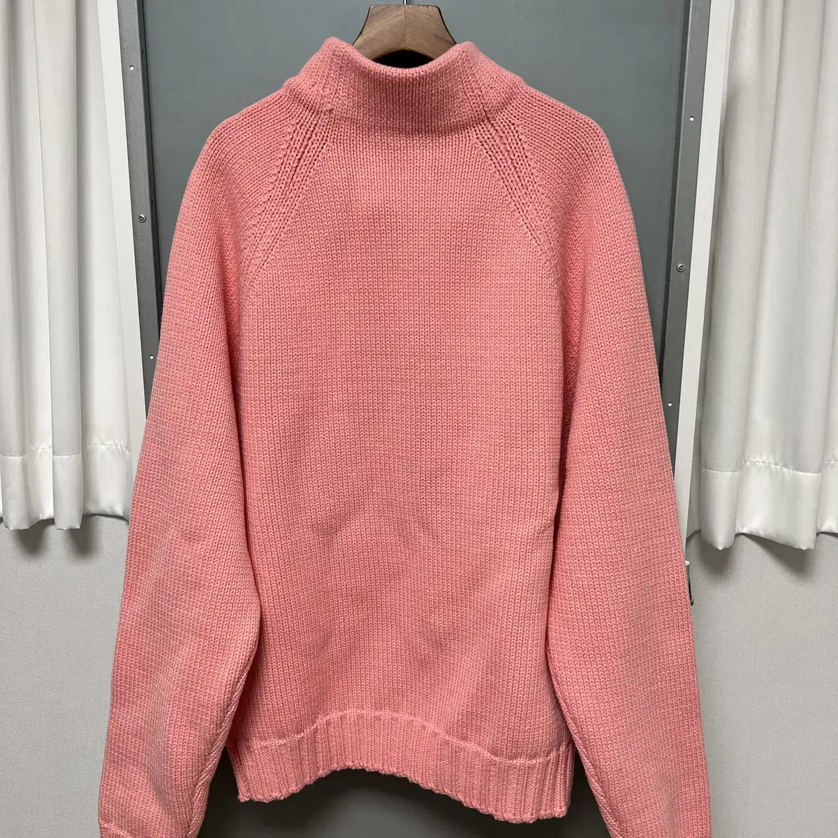 [OS] STU 24FW Collar Knit Pink 샘플