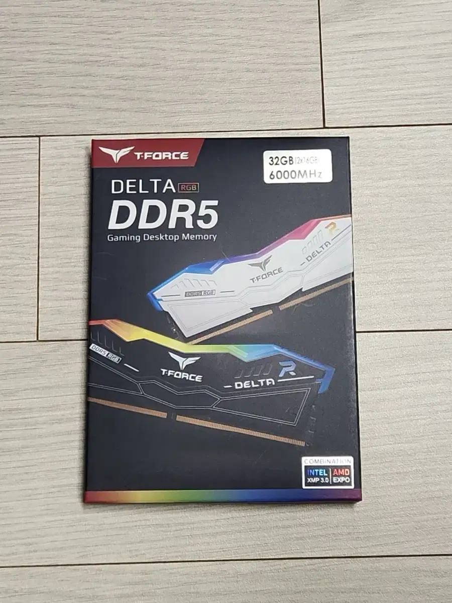 팀그룹 ddr5 32gb(2x16) 6000 cl30 화이트 새상품