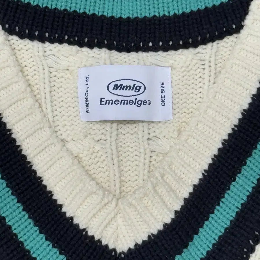 MMLG COLLEGE KNIT VEST