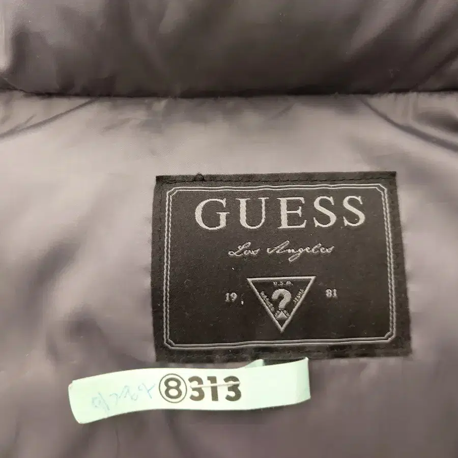 GUESS 다운패딩M