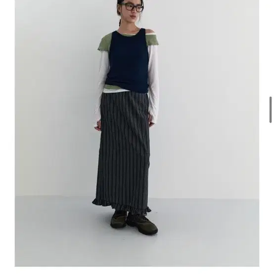 마조네 prill long skirt 차콜