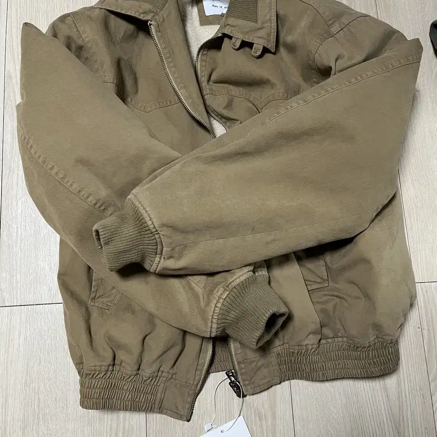 아트이프액츠 Sherpa Western Bomber Jacket M