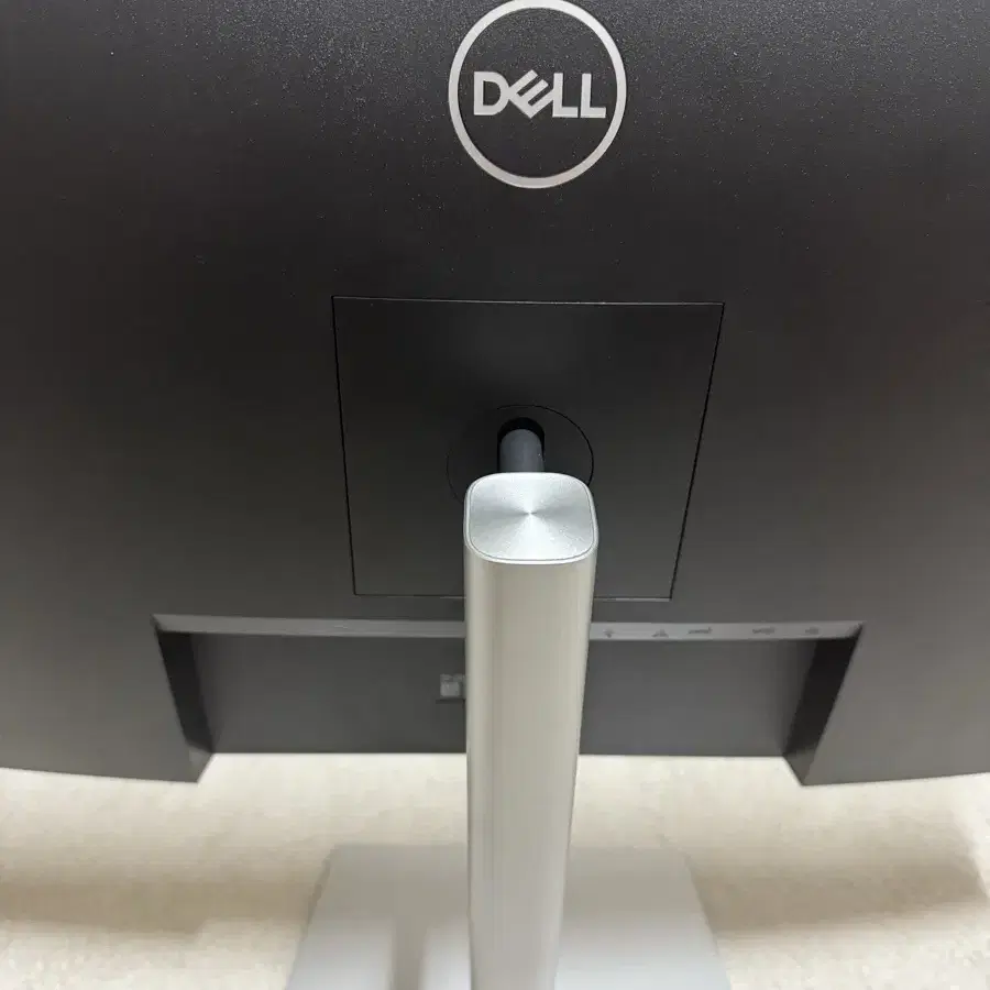 Dell p2723DE