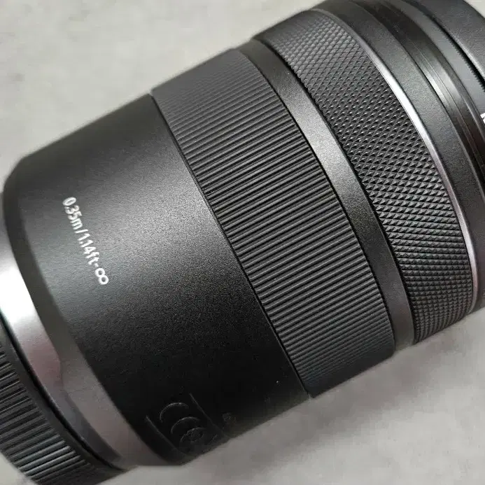 신품급> 캐논 RF 85mm F2 MACRO IS STM RF85.2