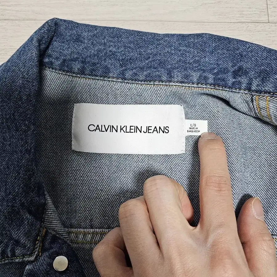 [L] ck jeans 캘빈클라인 진스 연청자켓 트러커