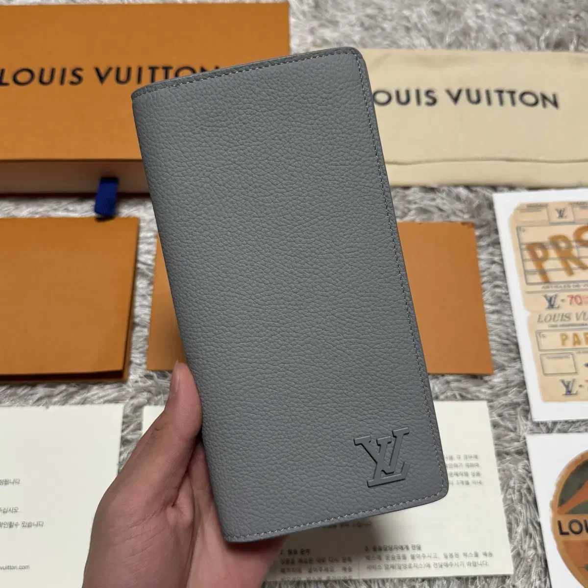 [OS] Louis Vuitton Aerogramme Brazza Wallet Long Wallet Grey Green Colombe