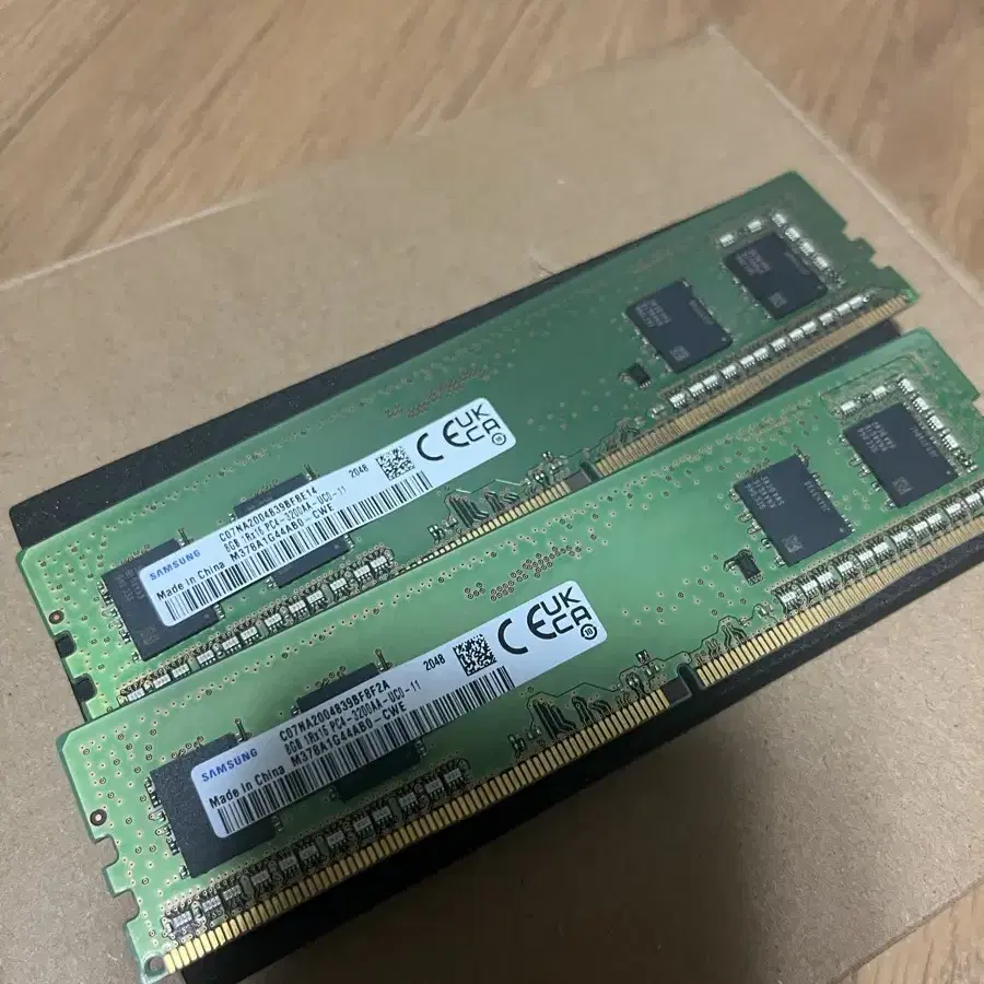 삼성 3200 ddr4 8gb 램 두개(일괄)