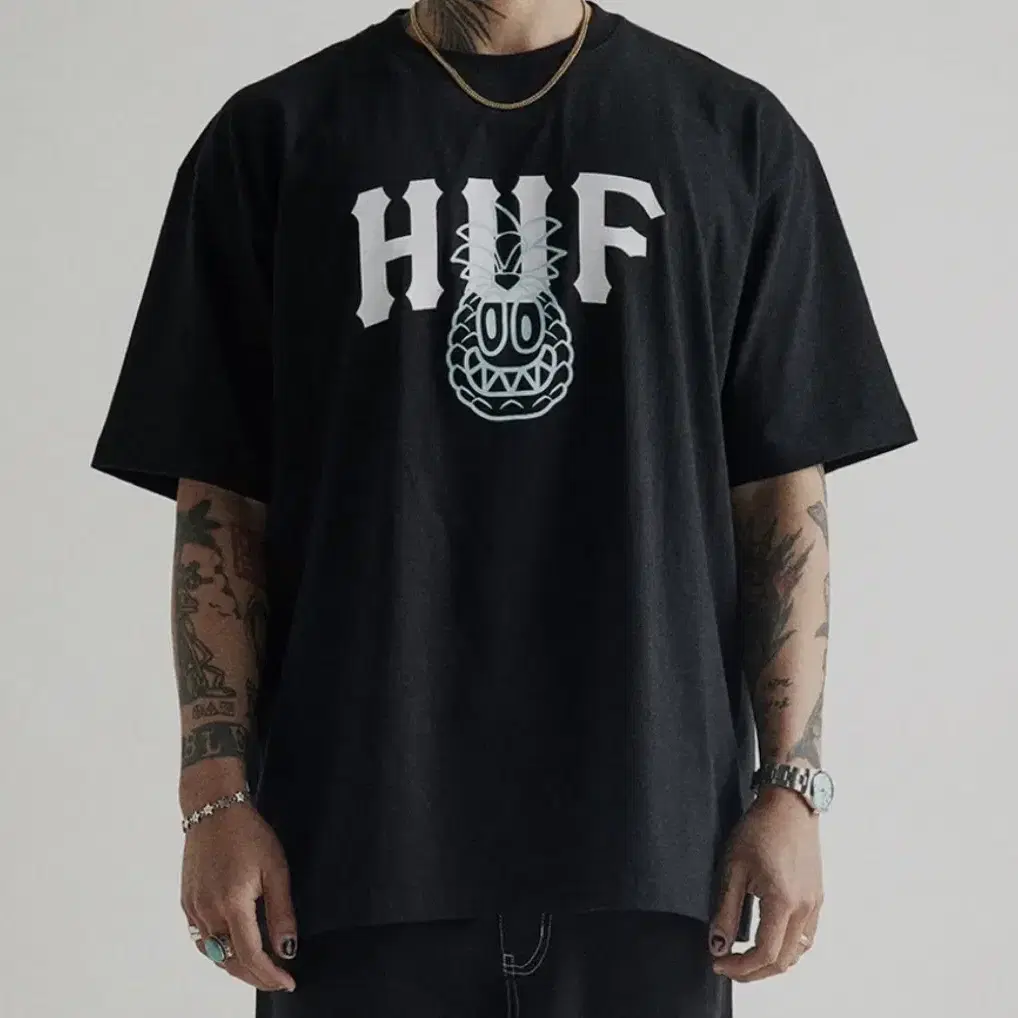 허프 레디 반팔 M HUF X REDDY PINNACLE TEE