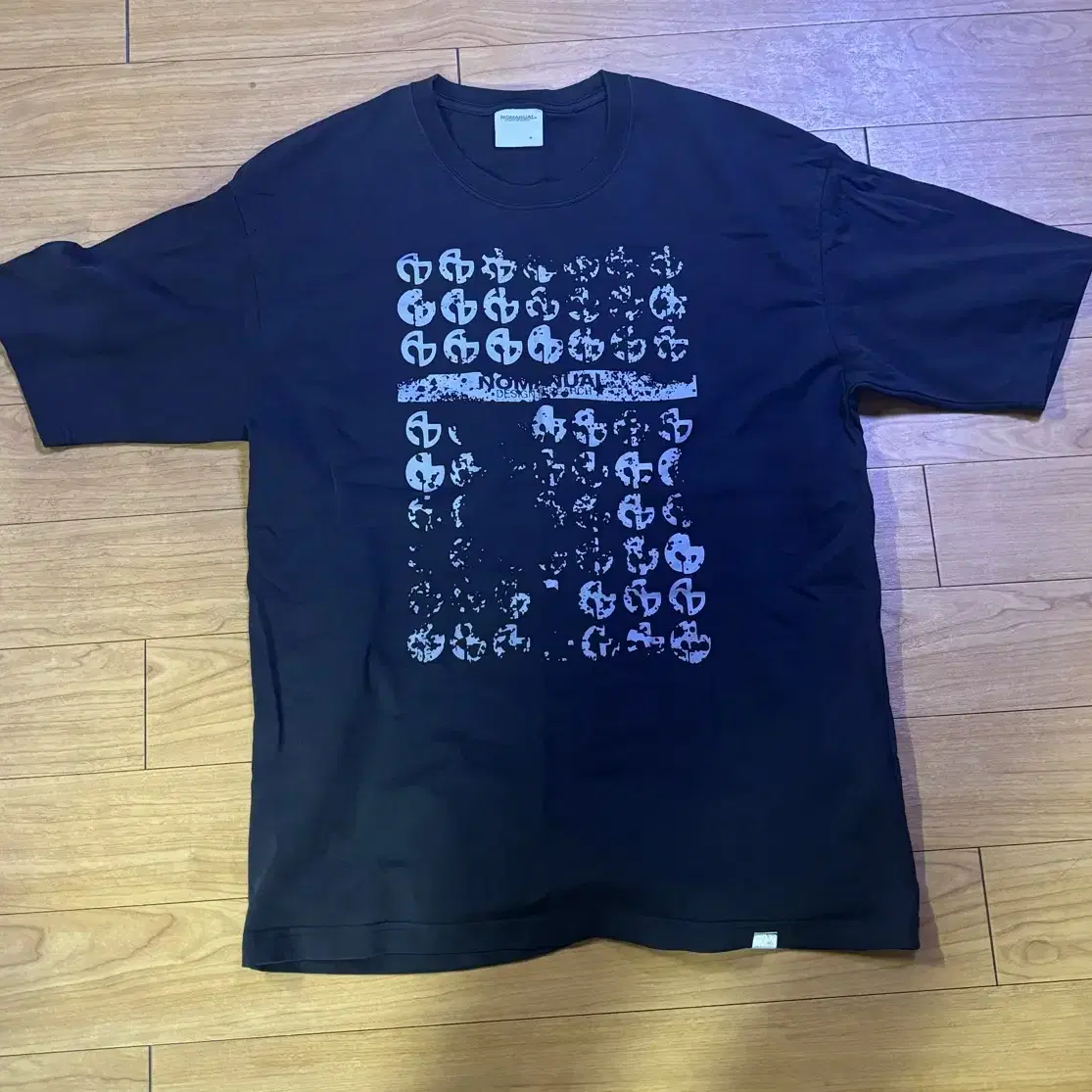 노매뉴얼 반팔 M GRUNGE SYMBOLS WASHED BLACK