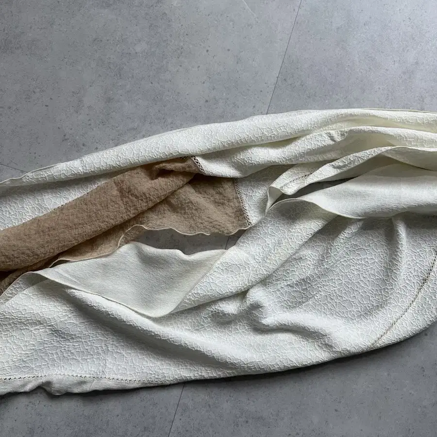 xlim ep.1 scarf ivory