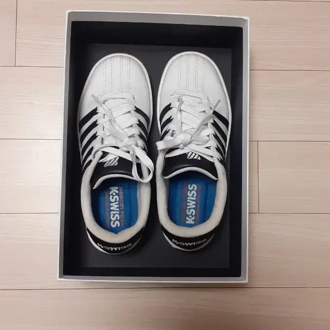 K.SWISS 운동화 230