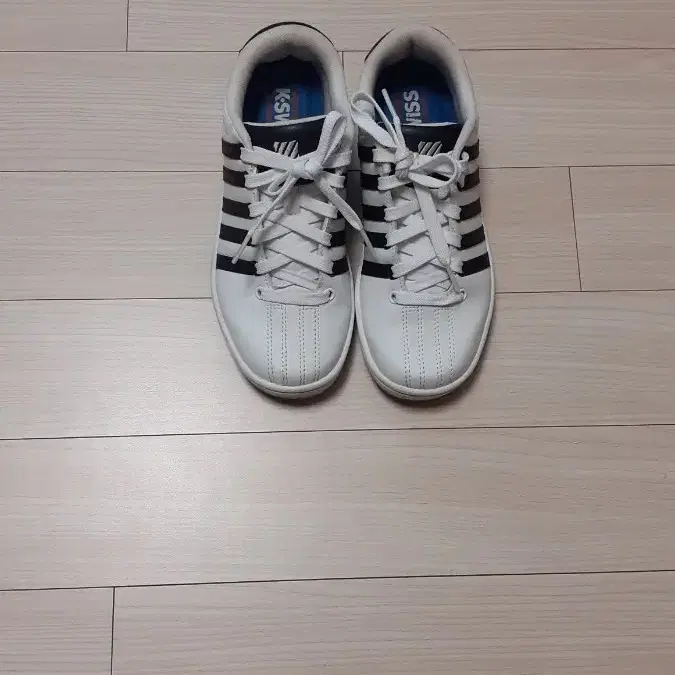 K.SWISS 운동화 230