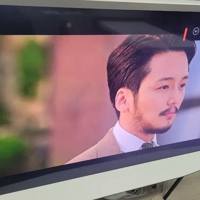 더 세리프 4K QLED 티비