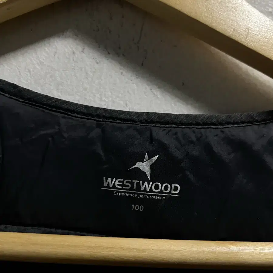 95-100 WESTWOOD 퀼팅 노카라 경량패딩조끼 정품