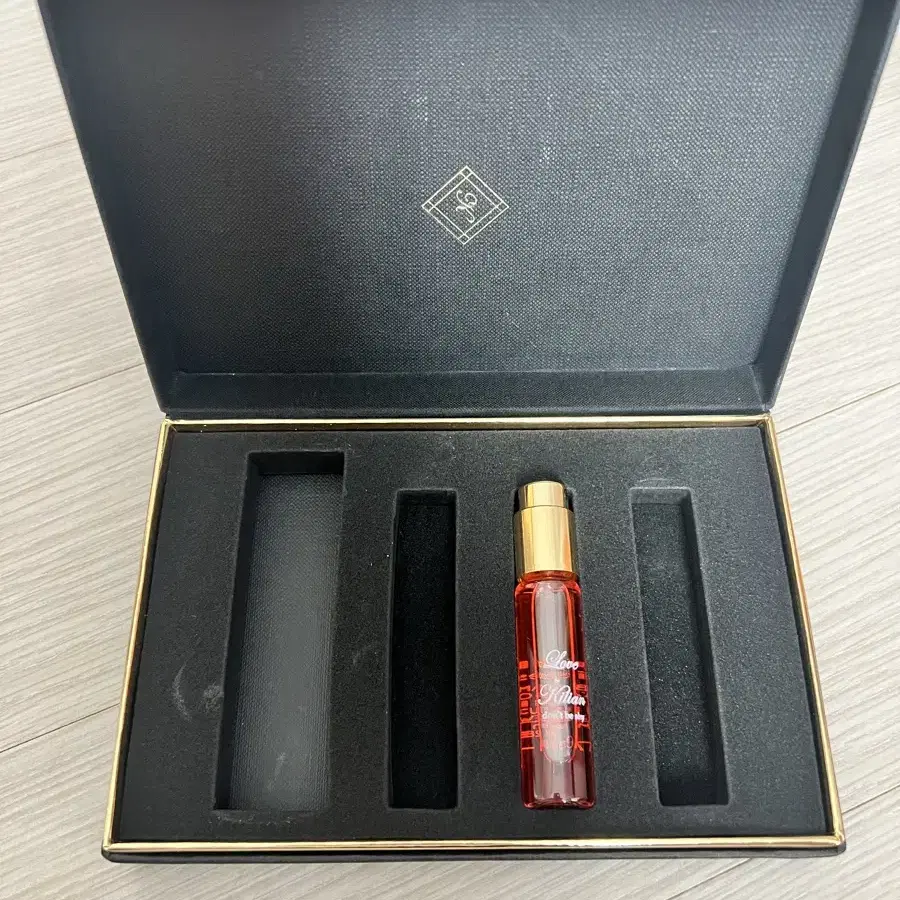 킬리안 캔스탑러빙유 돈비샤이 리한나향수 7.5ml