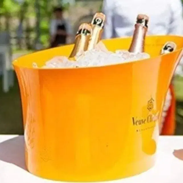 득템가 Veuve Clicquot 와인버킷 아이스쿨러+ 잔6P