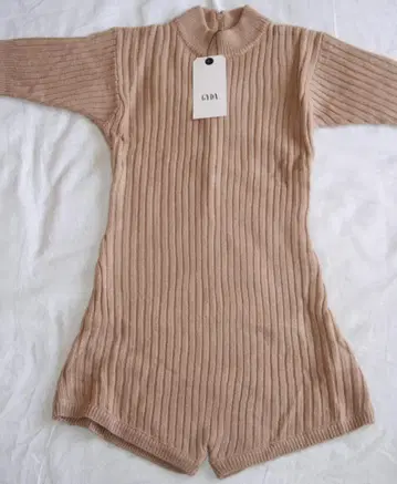 택 포함 - 새상품 GYDA JYDA[하이넥 니트 올인원]