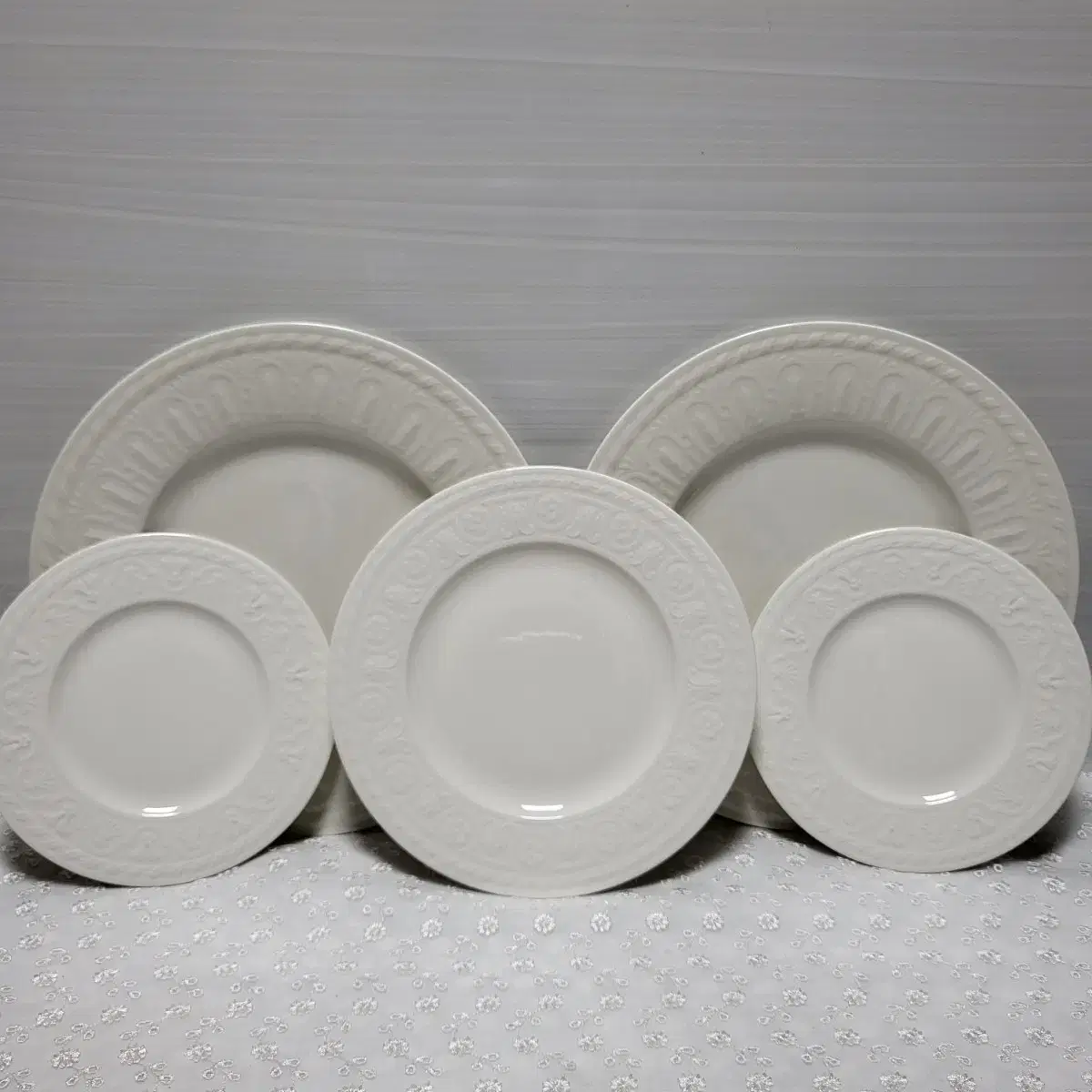 빌레로이앤보흐 빌보 아우든 뉴웨이브 접시 VILLEROY BOCH