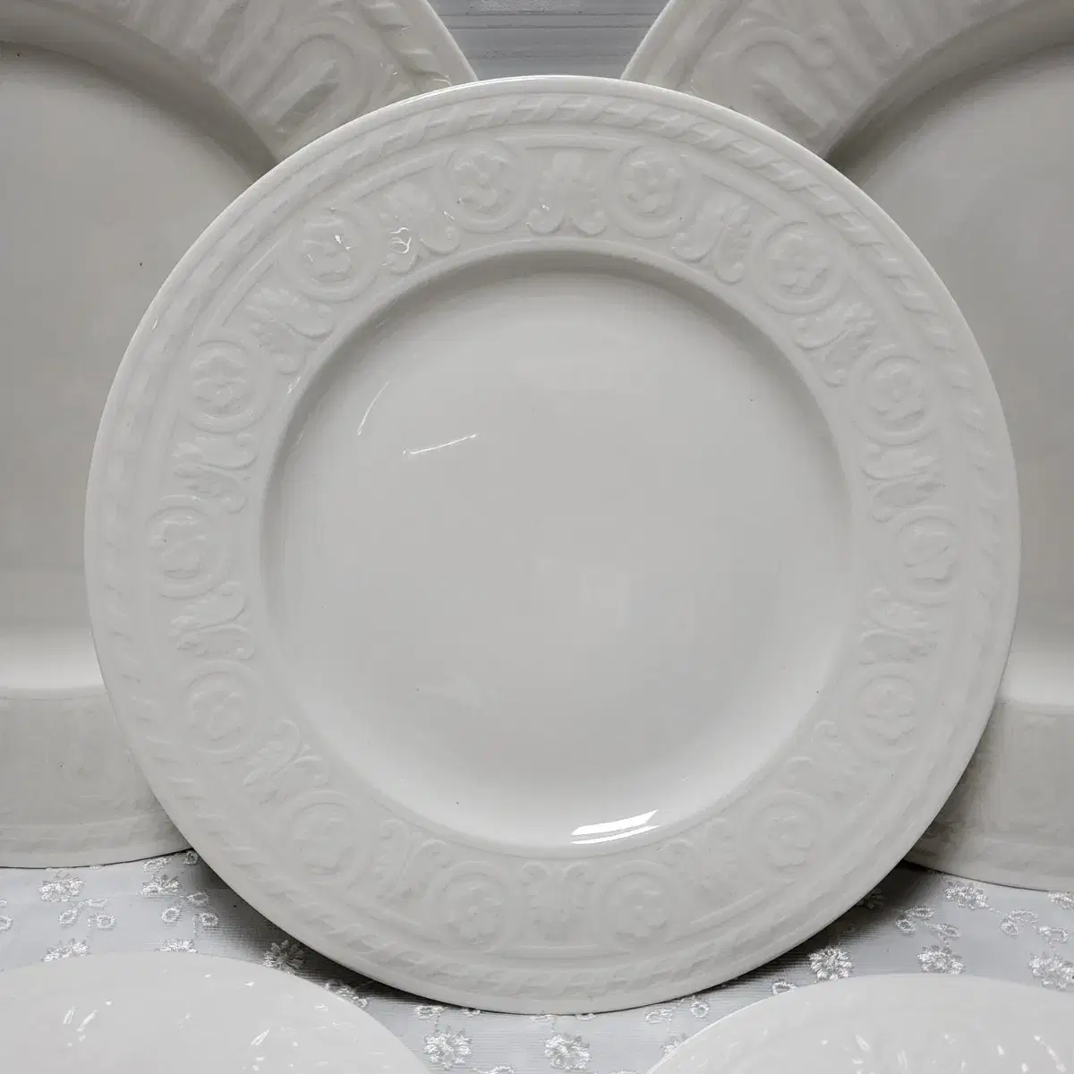 빌레로이앤보흐 빌보 아우든 뉴웨이브 접시 VILLEROY BOCH